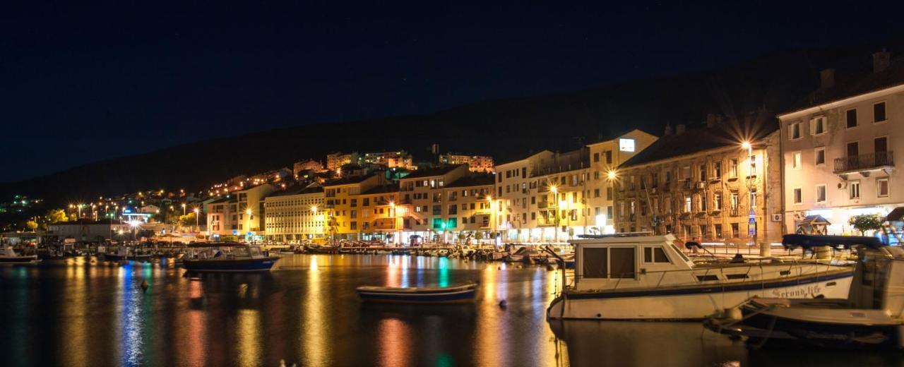Apartments With A Parking Space Senj - 5571 外观 照片
