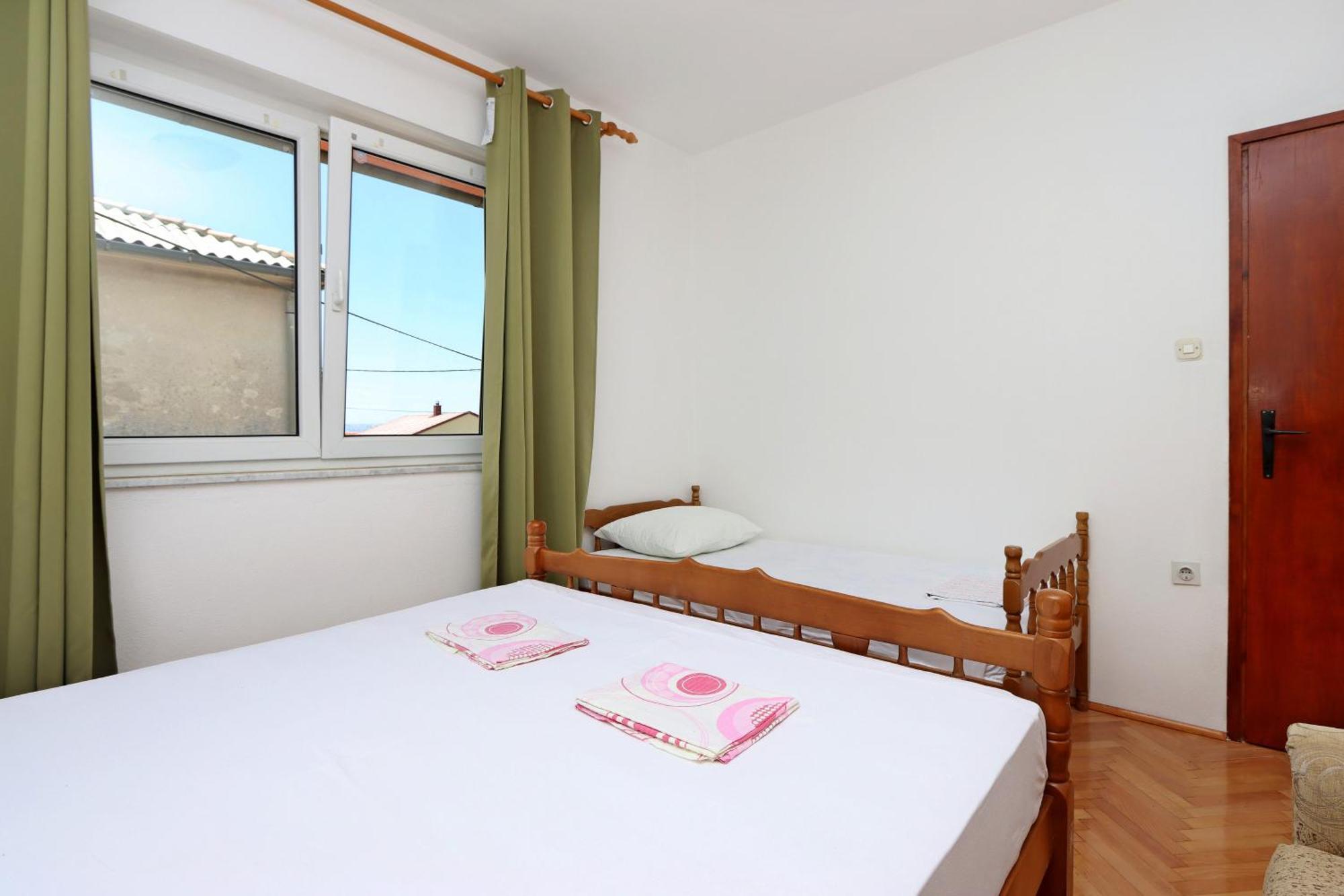 Apartments With A Parking Space Senj - 5571 客房 照片