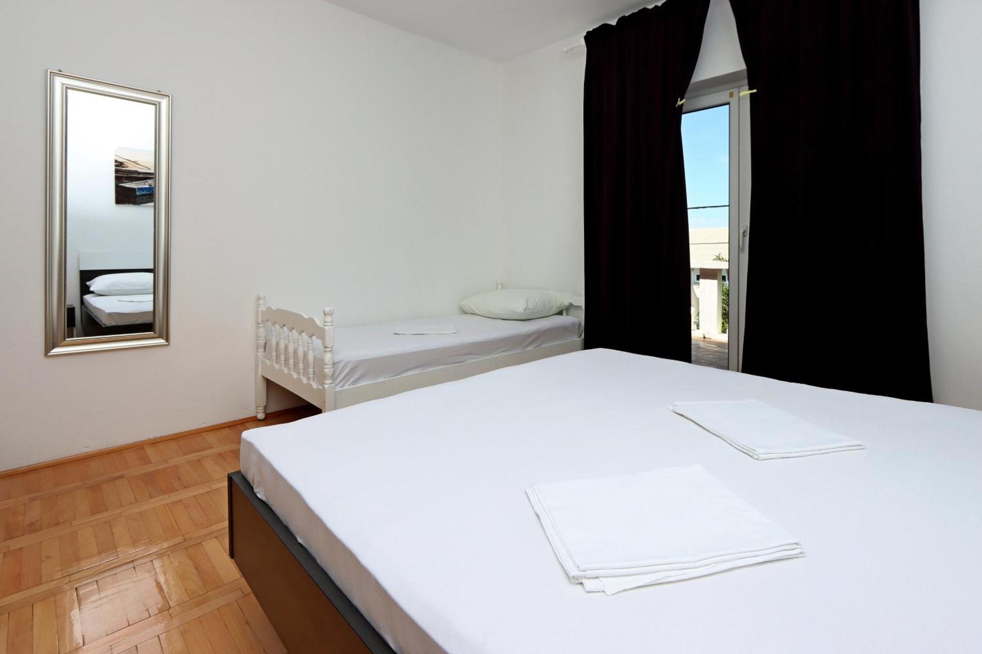 Apartments With A Parking Space Senj - 5571 客房 照片
